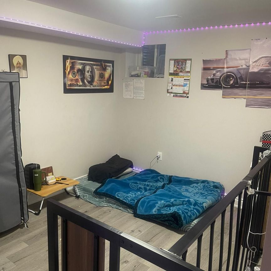 For Lease - 46 Old Cleeve Crescent Unit# Lower Unit, Brampton, Ontario - Photo 1