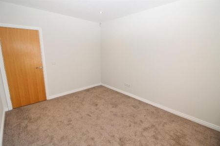 46 Mayfield High Street, Newtownabbey, BT36 7WU - Photo 2