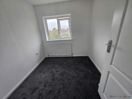 3 bedroom property to rent in Batley - Photo 5