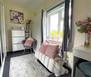 3 bedroom semi-detached house to rent - Photo 3