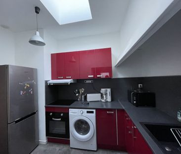 Location Appartement 2 pièces 51m² CARPENTRAS 84200 - Photo 1