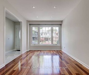 Available Immediately. Welcome Home in the Heart of Leslieville - Photo 4