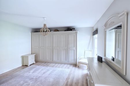 13 The Walled Garden, Belfast, BT4 2WG - Photo 3