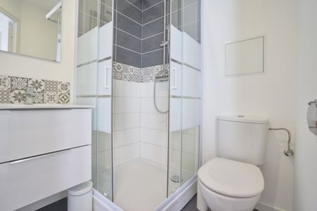 DUNKERQUE G Roommate 6 Bedrooms at Lambersart - Photo 3