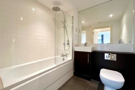 Market Street, Addlestone, Surrey, KT15 - Photo 5