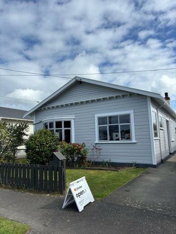 Charming, modern and comfortable in Tainui! - Photo 5