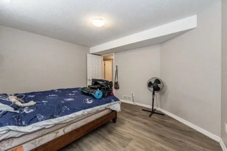 18 Whittaker Court • Lower Unit, Guelph - Photo 2