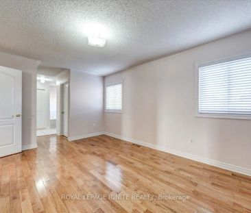 Property For Lease | N9258798 - Photo 6