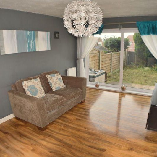 3 bedroom semi-detached house to rent - Photo 1