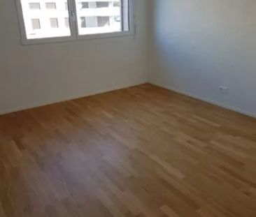 Récent appartement de 2.5 pièces au 4ème étage - Photo 3