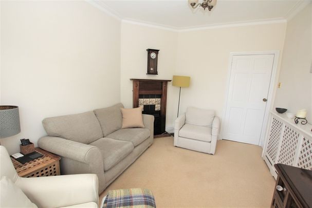 3 Bedroom Semi-Detached House, Chester - Photo 1