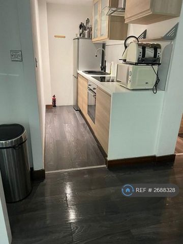 1 bedroom flat to rent - Photo 4