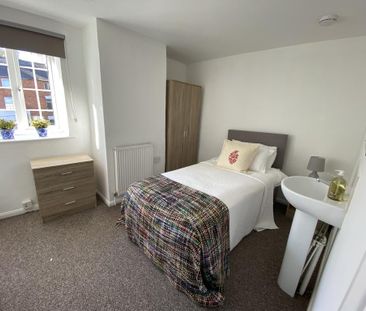 4 bedroom flat share to rent - Photo 6