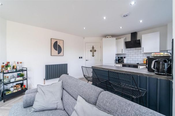 2 bedroom apartment to rent - Photo 1