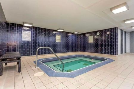 For Lease - 360 Bloor Street Unit# 411, Toronto, Ontario - Photo 5