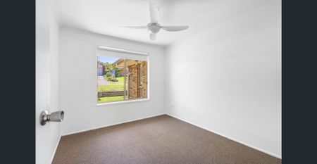 Delightful family home in Outlook Estate - Photo 4