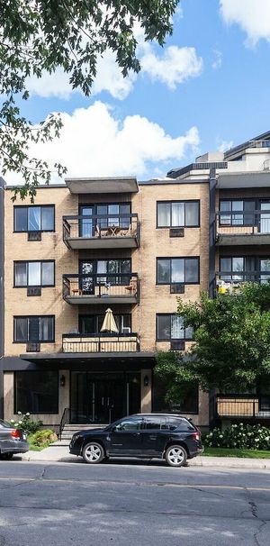 2400 Van Horne, Montréal, QC - Photo 1