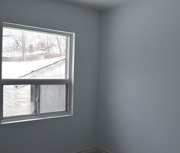 For Lease - 3 Strode Drive Unit# Main upper, Toronto, Ontario - Photo 1