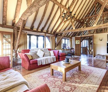 Well presented barn conversion with flexible accommodation arranged... - Photo 2