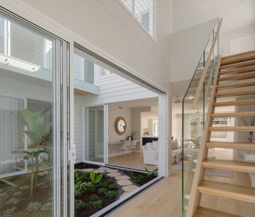 4 Bedroom Double Storey Duplex in Sunrise Beach - Photo 6
