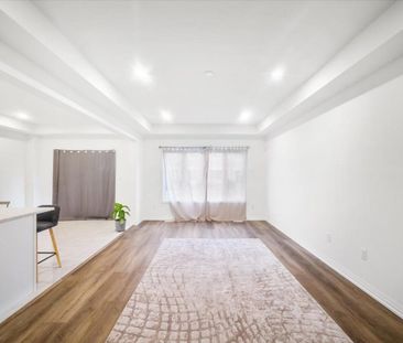 For Lease - 7 Saffron Way, Pelham, Ontario - Photo 3