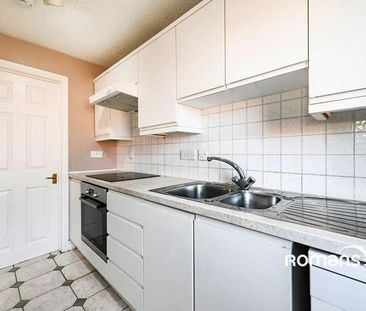 Darby Vale, Warfield, Bracknell, RG42 - Photo 2