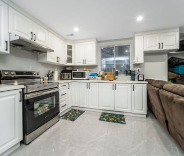 For Lease - 67 Ten Pines Road, Vaughan, Ontario - Photo 5