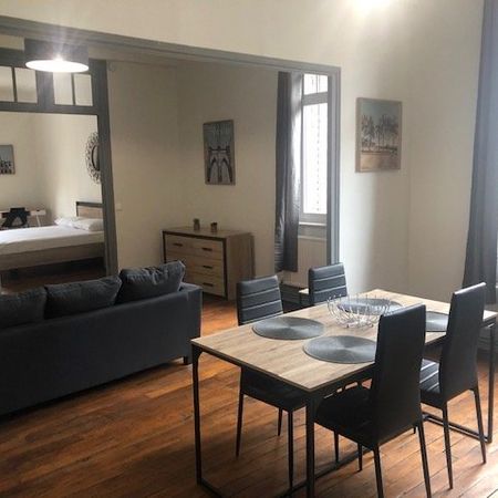 Location Appartement 2 pièces 76m² - Photo 4