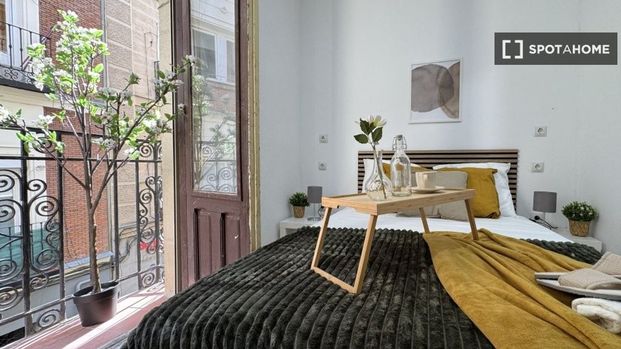 4 room luxury Flat for rent in Madrid, Autonomous Region of Madrid - Photo 1