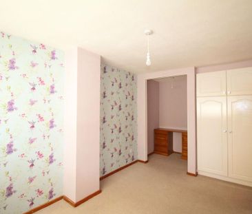 3 bedroom terraced house to rent - Photo 6