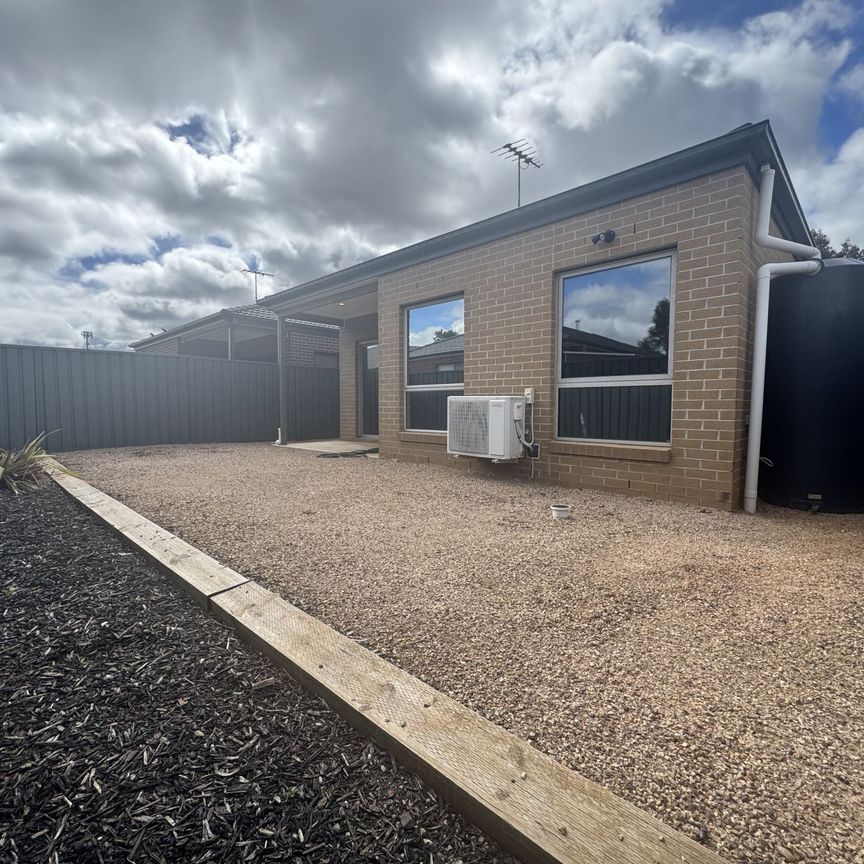 Spacious Family Living in the Heart of Harkness - Photo 1