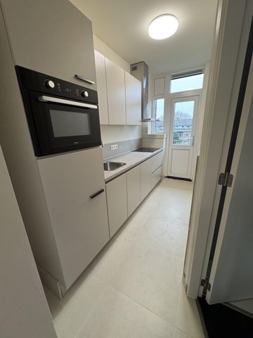 Te huur: Appartement Dorpsweg in Rotterdam - Photo 4