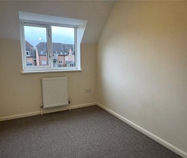 2 bedroom end of terrace house to rent - Photo 3
