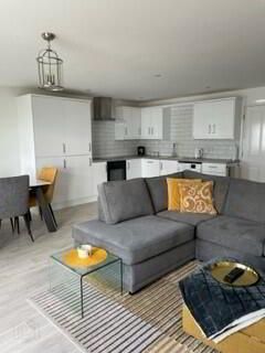 47 West Strand Avenue, Portrush, BT56 8FD - Photo 5