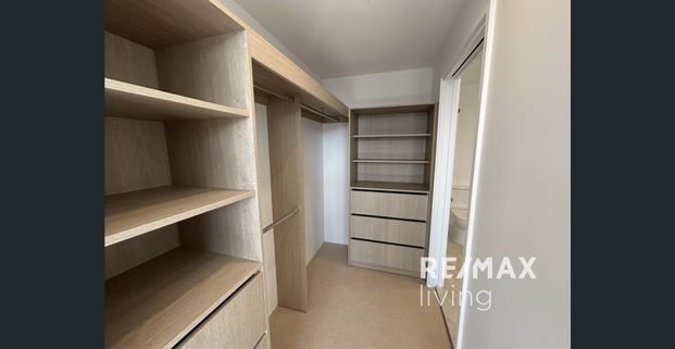 Wave Residence - West End's New Centrepiece - Photo 1