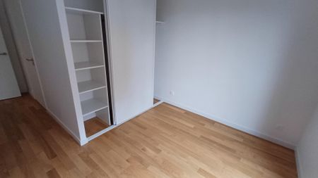 location Appartement T4 DE 81.93m² À COURBEVOIE - Photo 4