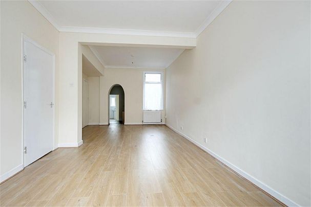 3 bedroom end of terrace house to rent - Photo 1