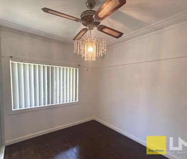 Perfect Family Home - Photo 3