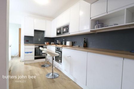 1 bedroom terraced house to rent - Photo 5