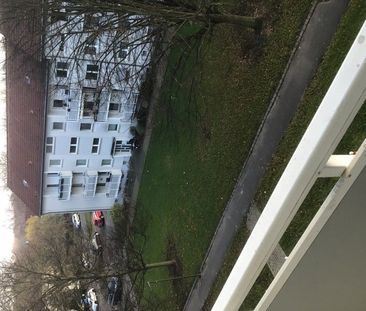 3 Zimmerwohnung mit Balkon gesucht? Dann sputen Sie sich und sicher... - Foto 2