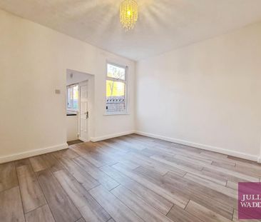 2 bedroom end of terrace house to rent - Photo 3