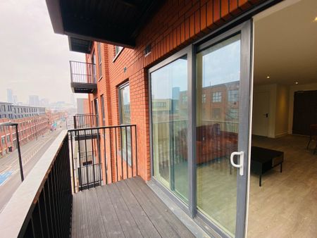 The Burj, 25 Green Street, Digbeth - Photo 2