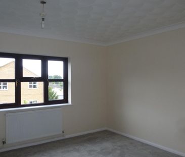 High Street - Photo 5