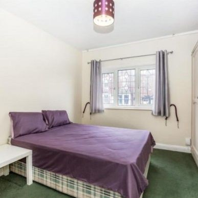 3 Bed - Norman Mount, Leeds, Ls5 - Photo 1