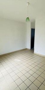 Appartement T2 à louer 2 pièces - 31,94 m2 ST MAUR - 36 - Photo 3