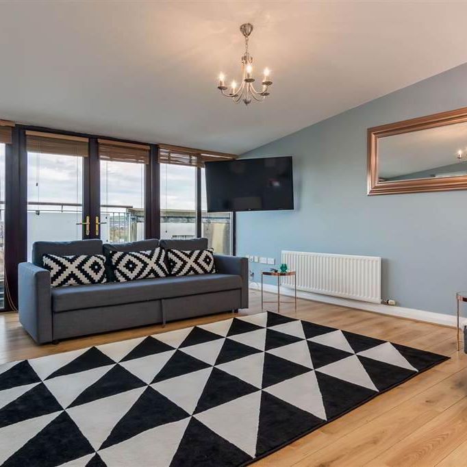 31 Winter Gardens Penthouse, Belfast, BT2 8EP - Photo 1