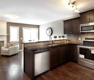 GREAT 3 BED, 2.5 BATH, 2 STOREY HALF DUPLEX W/ AN ATTACHED SINGLE G... - Photo 6