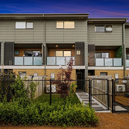 Spacious North facing Townhouse - Photo 3