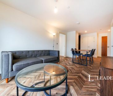 2 bedroom flat to rent - Photo 2