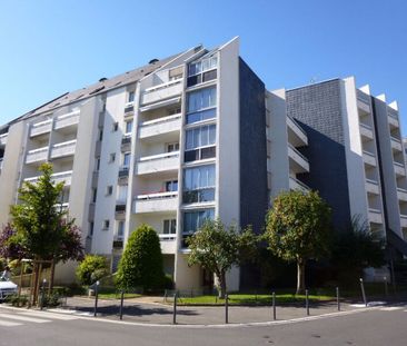Location Appartement 1 pièce 28m² ORLEANS 45000 - Photo 4